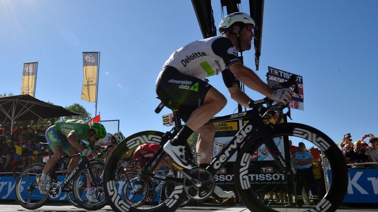 Cavendish won by the length of a bike