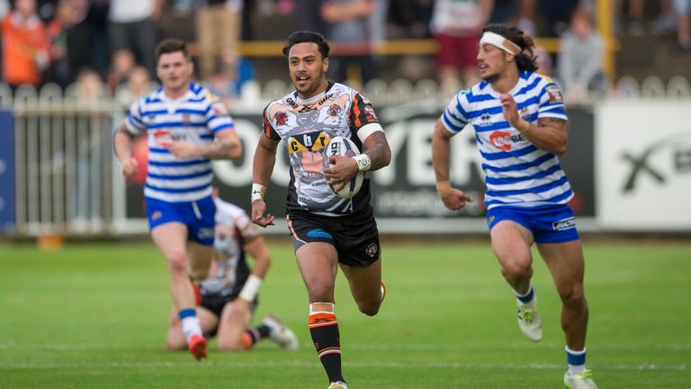 Castleford's Denny Solomona escapes the Wigan defence