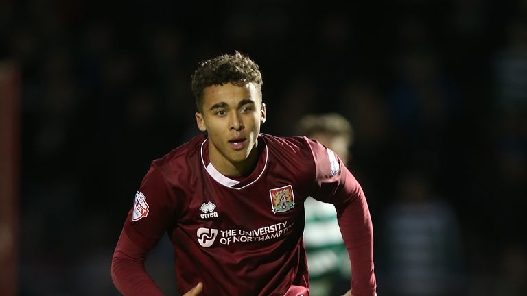 Dominic Calvert-Lewin looks set to join Everton