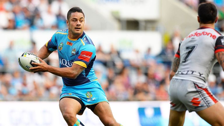 Jarryd Hayne in action for Gold Coast Titans against New Zealand Warriors