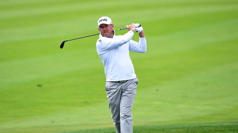 Age 43. Caps 9. Record: W20-L15-H6. Majors 0