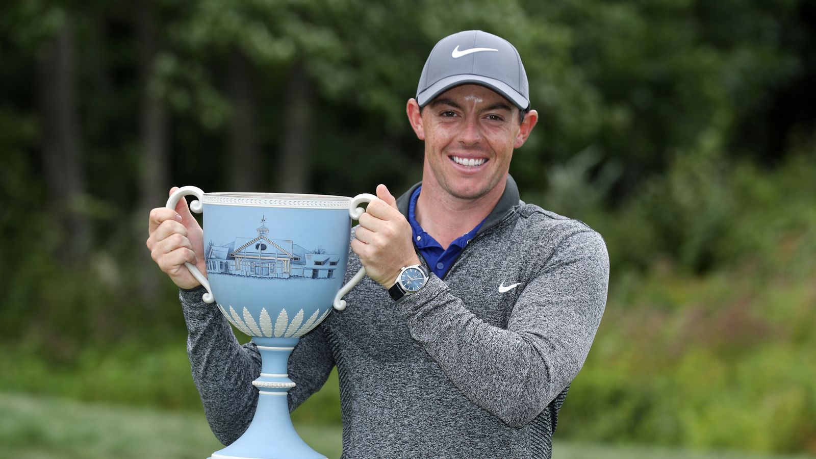 Rory McIlroy storms to twoshot win at Deutsche Bank Championship