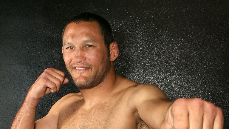 Dan Henderson will try to repeat his KO against Michael Bisping