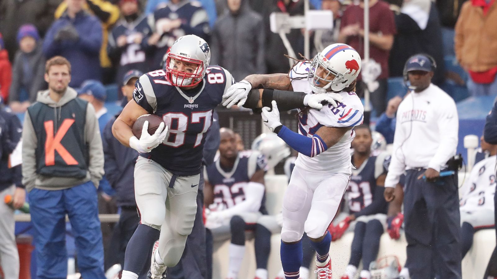 Patriots TE Rob Gronkowski Passes Stanley Morgan With 69th TD