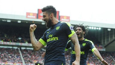 Olivier Giroud celebrates after scoring against Sunderland