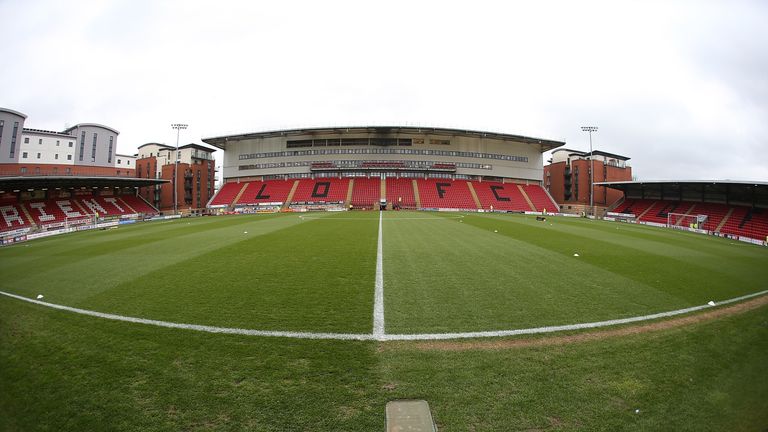 Luton Town to co-operate with Leyton Orient over alleged homophobic