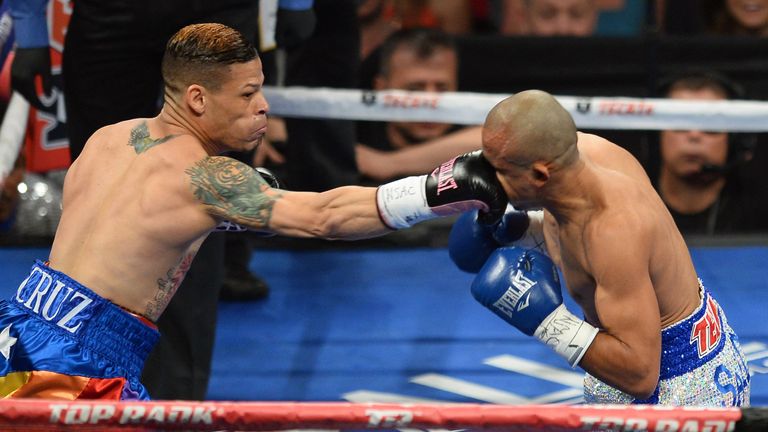 Orlando Cruz Aims To Become First Openly Gay Boxing Champion Boxing News Sky Sports