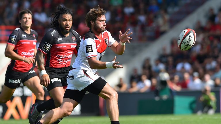 France international Maxime M&#233;dard starts at full-back for Toulouse