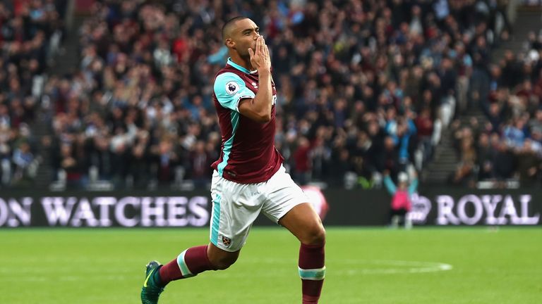 Winston Reid celebrates his late winner
