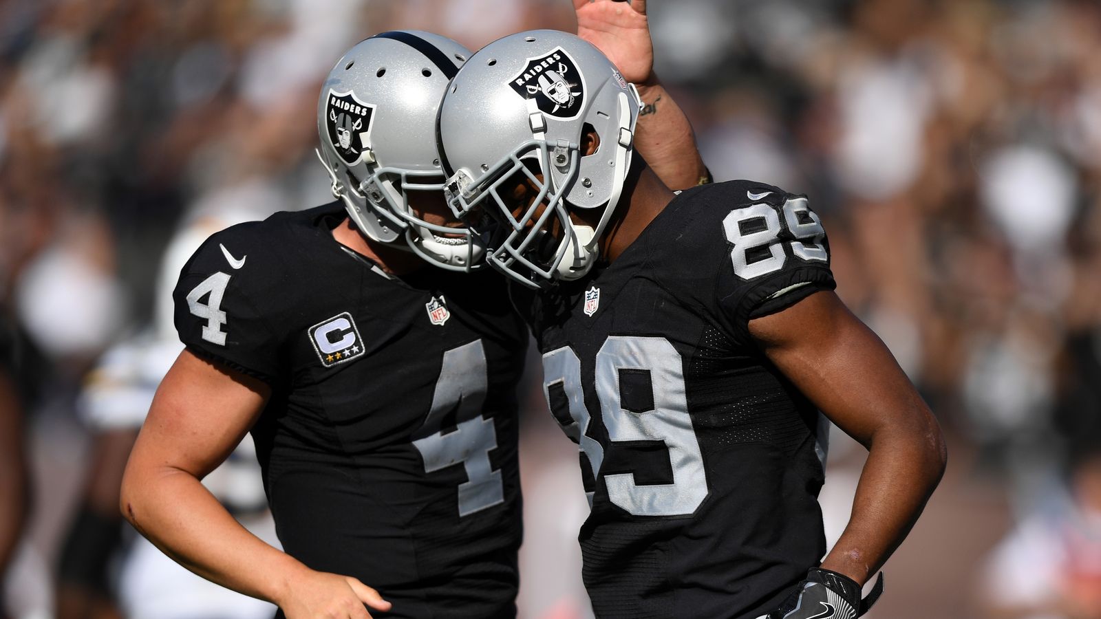 Report: Amari Cooper wanted out of Oakland, Raiders faith in Derek Carr has  crumbled - Silver And Black Pride