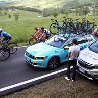 Watching stage 10 of the 2016 Giro d'Italia (Picture: Ansa)