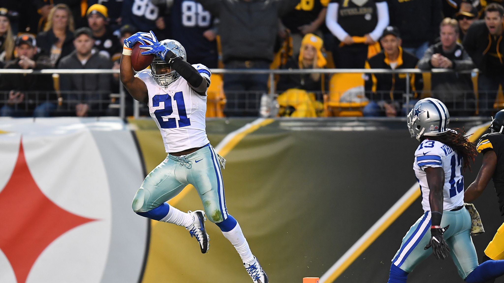 Cowboys rookie Ezekiel Elliott in running for MVP