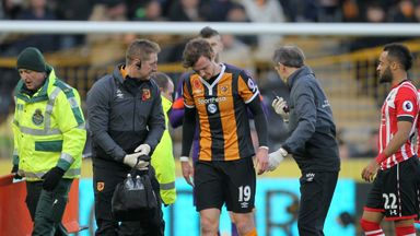Image of Will Keane will be out for a year after suffering knee ligament damage