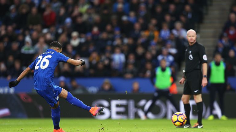Mahrez converts from the spot to equalise for Leicester