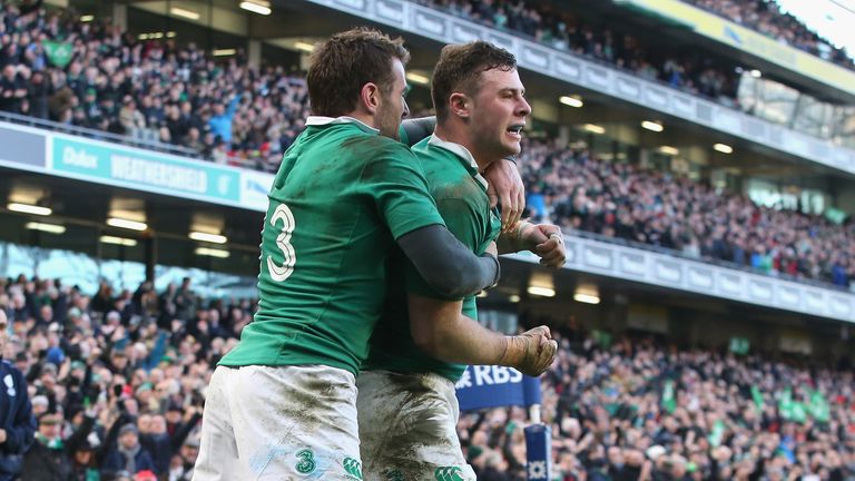 Robbie Henshaw (right) and Jared Payne have played together 16 times for Ireland