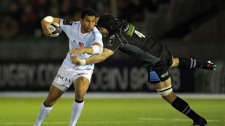 Anthony Tuitavake is tackled by Glasgow Warriors' Tim Swinson 