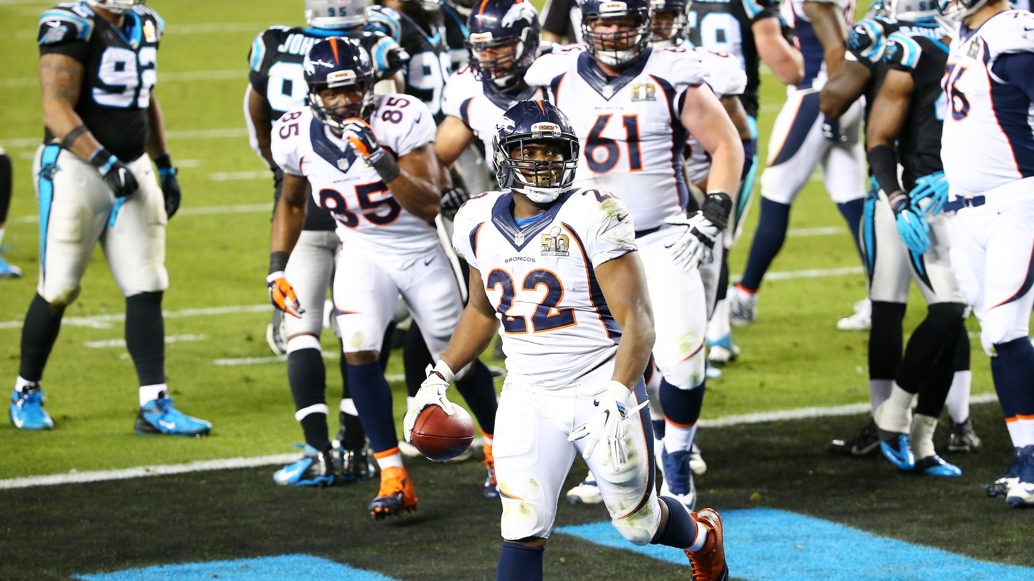 PHOTOS: Carolina Panthers vs. Denver Broncos for Super Bowl 50 - ABC7  Chicago