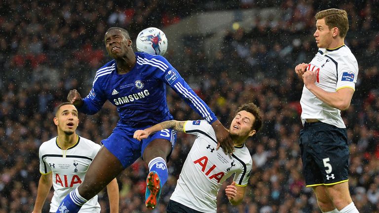 Tottenham v Chelsea: The story behind their bitter rivalry ...
