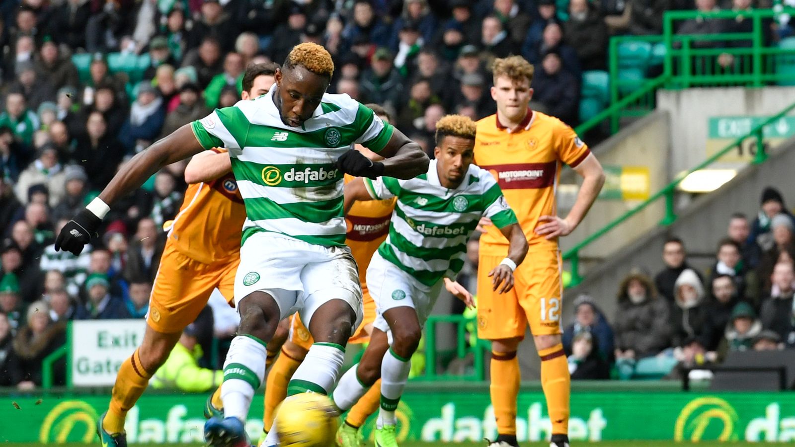 Celtic 2 - 0 Motherwell - Match Report & Highlights