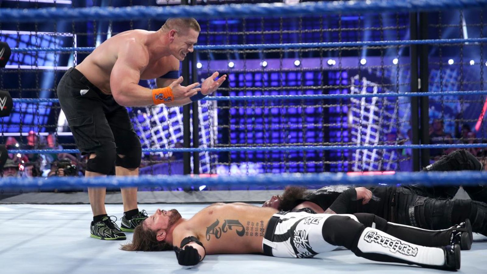 WWE Elimination Chamber: Watch 60 Seconds Of The Hardest Hits | WWE ...