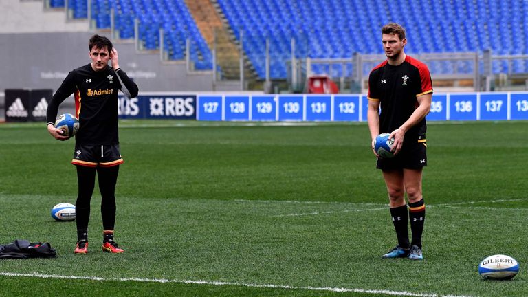 Dan Biggar will be given until Saturday to prove his fitness if necessary