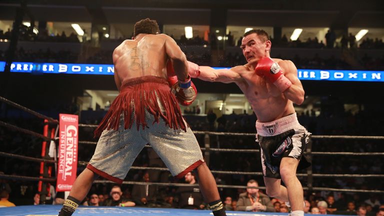 Zhanat Zhakiyanov overcame two knockdowns to defeat Rau'shee Warren