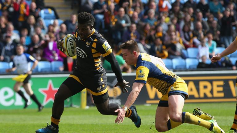  Christian Wade beats a tackle from Josh Adams on his way to scoring for Wasps