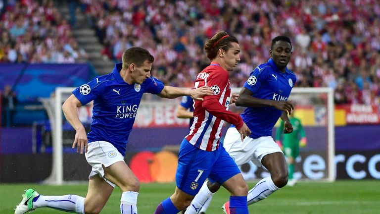 Leicester City's Marc Albrighton vies with Griezmann