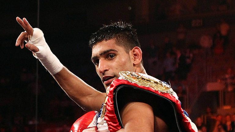 Amir Khan won both the WBA and IBF titles at 140lbs