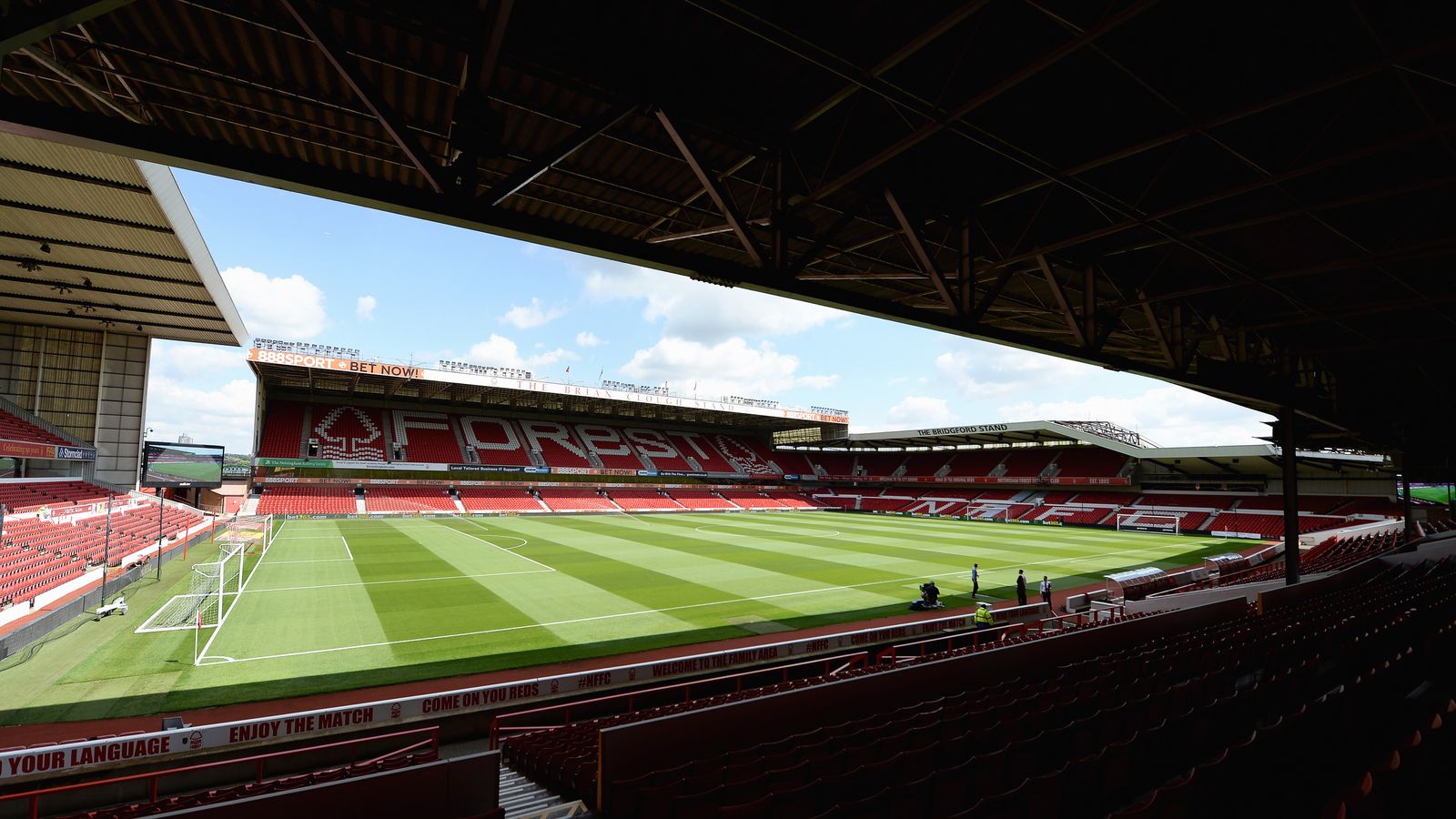 Evangelos Marinakis completes Nottingham Forest takeover