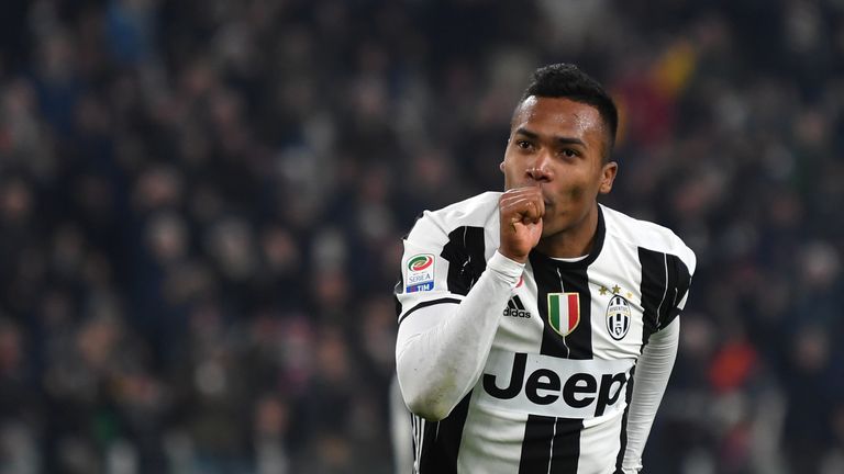 Juventus rejected a bid from Chelsea for Sandro earlier this summer