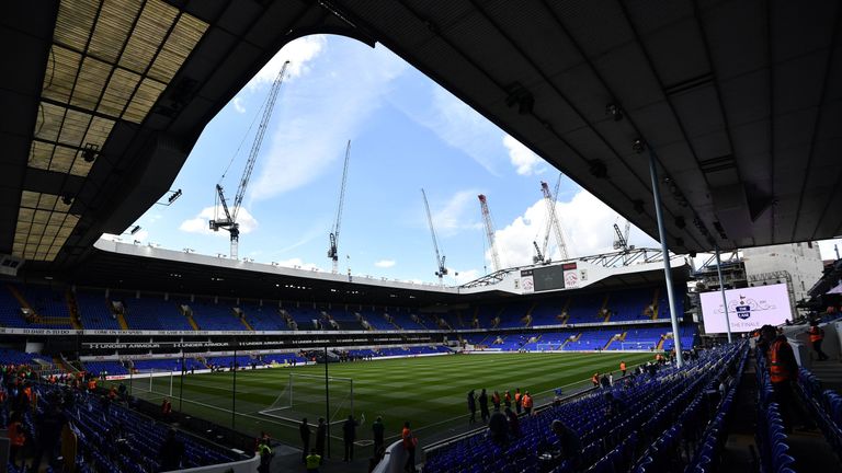 Merse believes if Spurs were playing at White Hart Lane, they would be favourites for the title