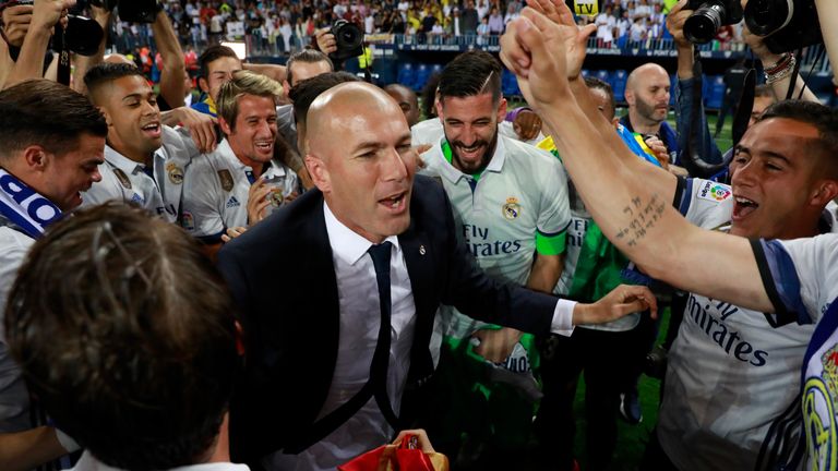 Can Zinedine Zidane win the Champions League in consecutive seasons?