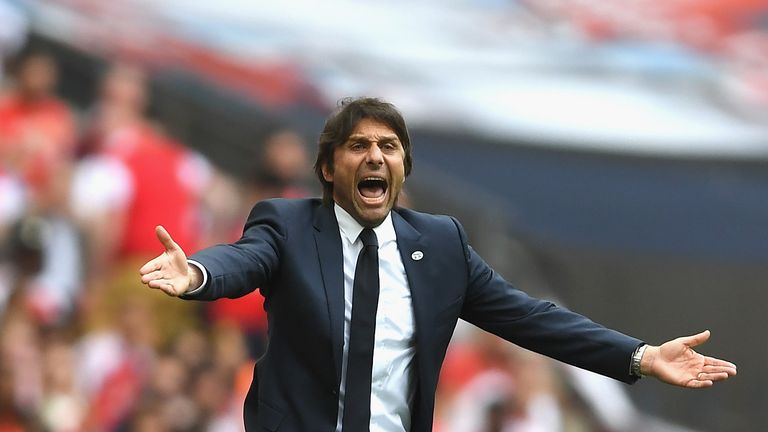 Antonio Conte could be closing in on a player who looked set for a move to Manch