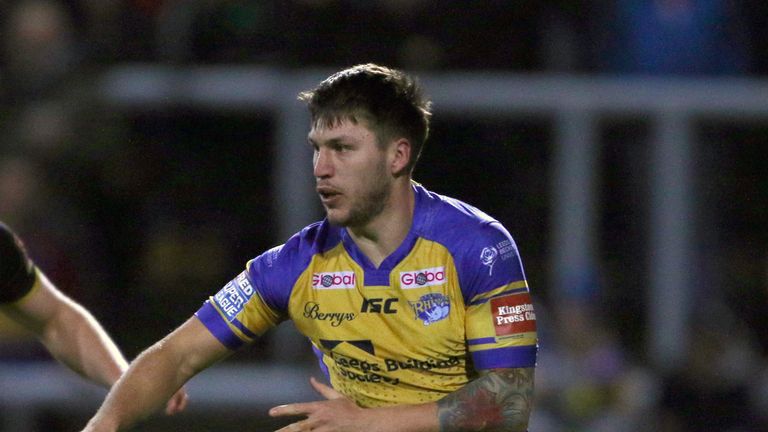 Tom Briscoe ran in two tries as Leeds Rhinos defeated Wakefield Trinity