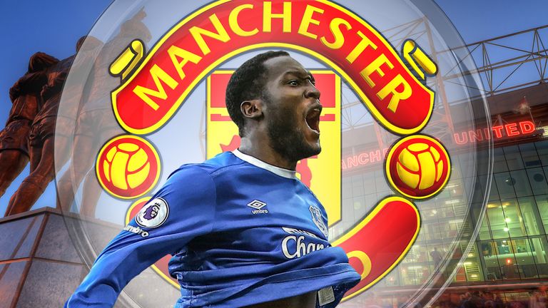 Everton striker Romelu Lukaku is on the verge of a transfer to Manchester United