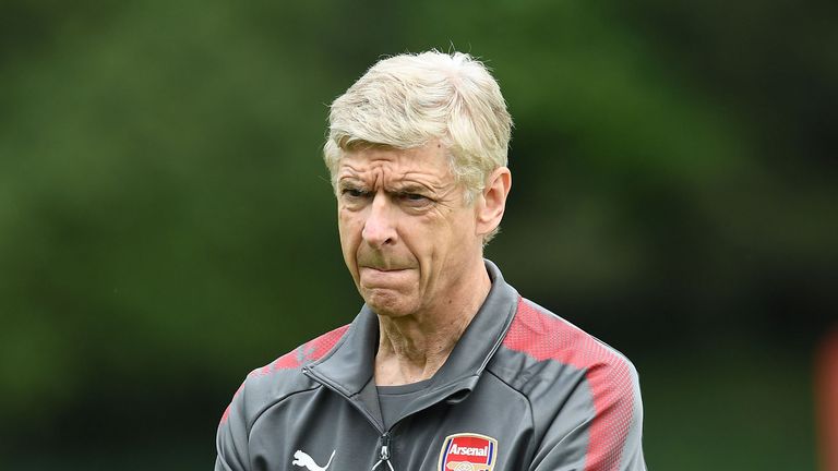 Nicholas believes Arsene Wenger will struggle to keep Sanchez at the club