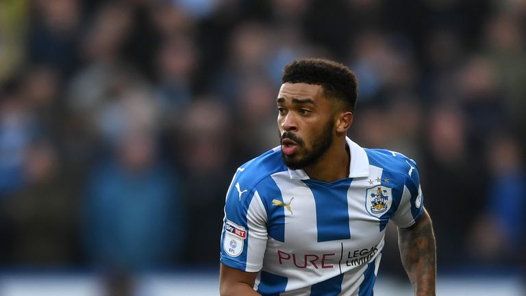 Tareiq Holmes-Dennis joins Portsmouth on a season-long loan