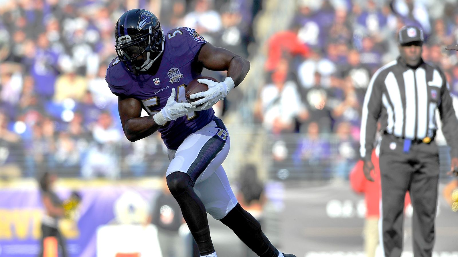 Baltimore Ravens linebacker Zach Orr (45) during the first half of an NFL  preseason football game Saturday, Aug. 16, 2014, in Arlington, Texas. (AP  Photo/Brandon Wade Stock Photo - Alamy