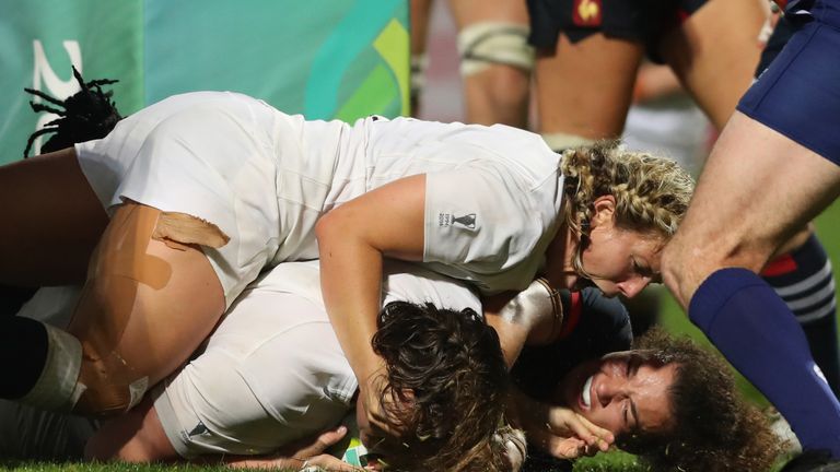 England tighthead Sarah Bern barrelled over for the critical score with under 20 minutes to go 