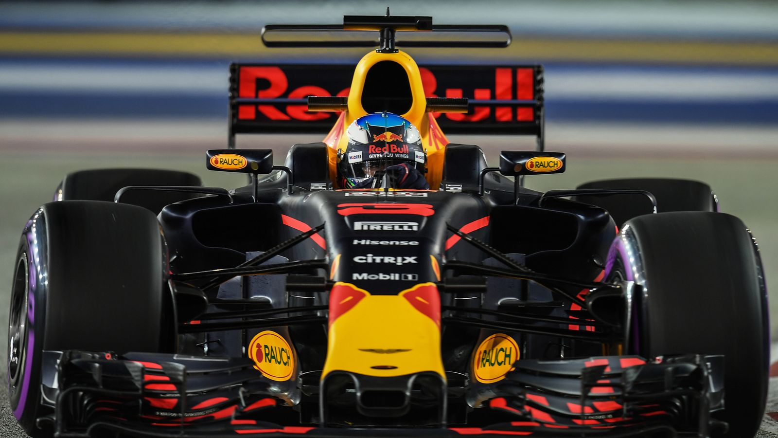 Aston Martin open to F1 engine supplier in 2021 F1