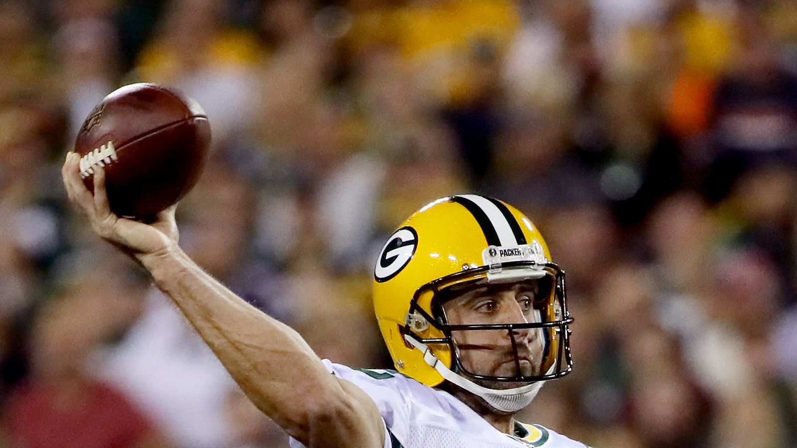 Chicago Bears 14-35 Green Bay Packers: Aaron Rodgers throws four TDs on  Thursday night, NFL News