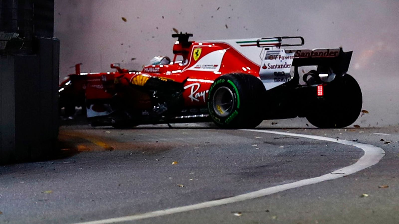 Singapore GP: Lewis Hamilton watches title rival Sebastian Vettel crash ...