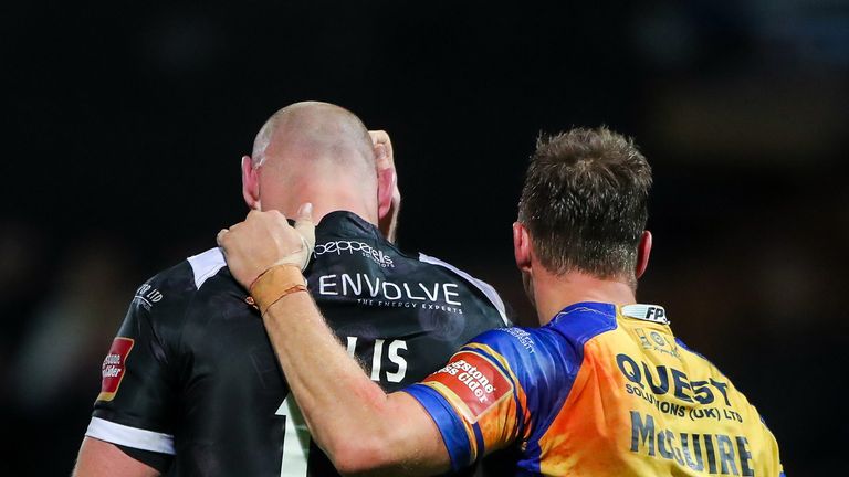 Danny McGuire consoles Hull FC's Gareth Ellis after his final game before retirement 