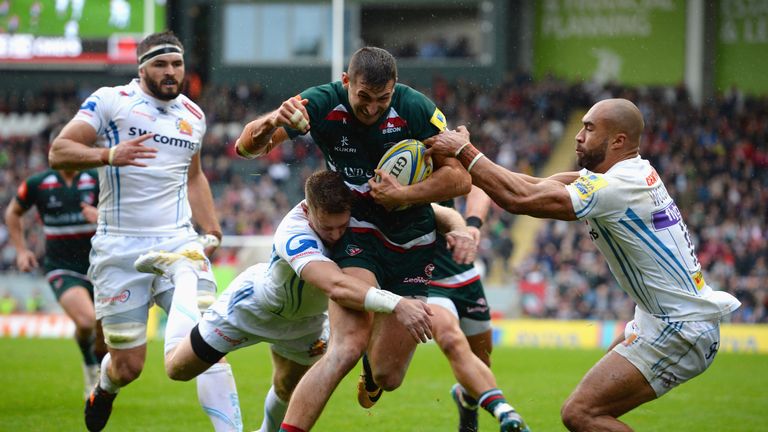 Jonny May powers his way to score for Leicester