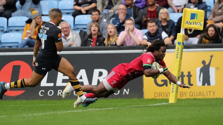 Marland Yarde goes over for Harlequins' first try