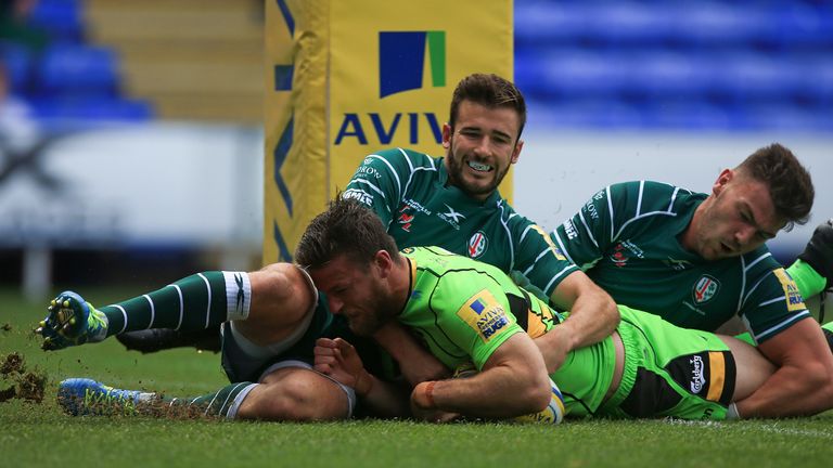 Horne crashed over after six minutes and 26 minutes as the Saints registered a bonus-point by half-time 