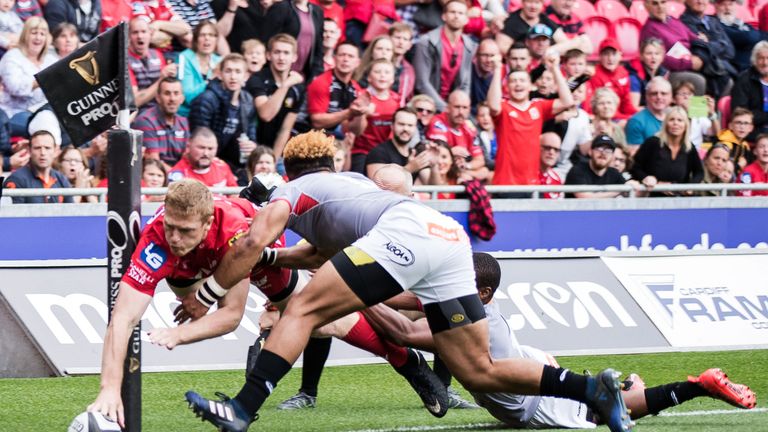 Scarlets' Johnny McNicholl scored his side's first try