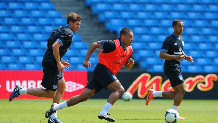 Gerrard and Oxlade-Chamberlain pictured in England training in 2012