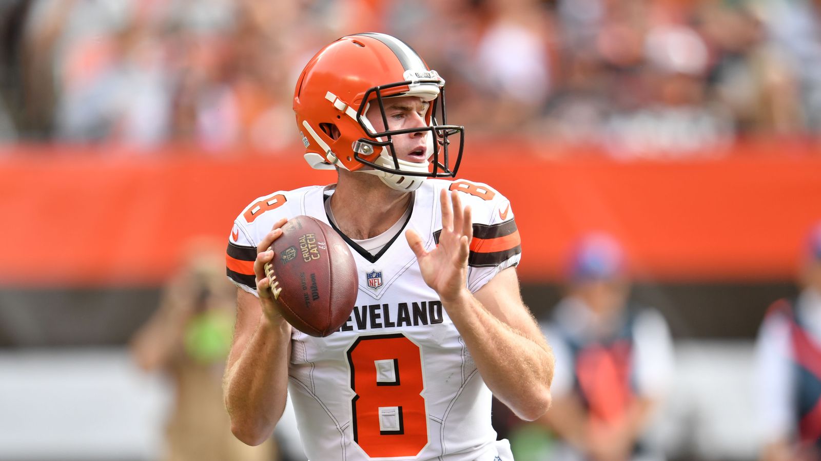 Browns bench rookie QB DeShone Kizer, bring on Kevin Hogan